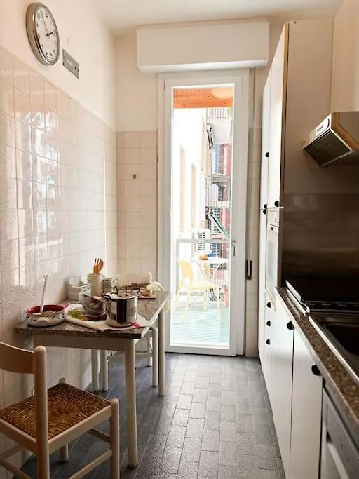 Giallo Lame Apartment Bologna
